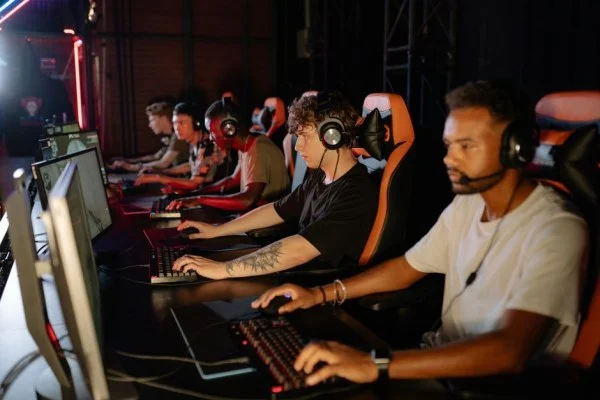 DOTA2国际邀请赛雪碧战队卫冕之路与一号位状态深度剖析